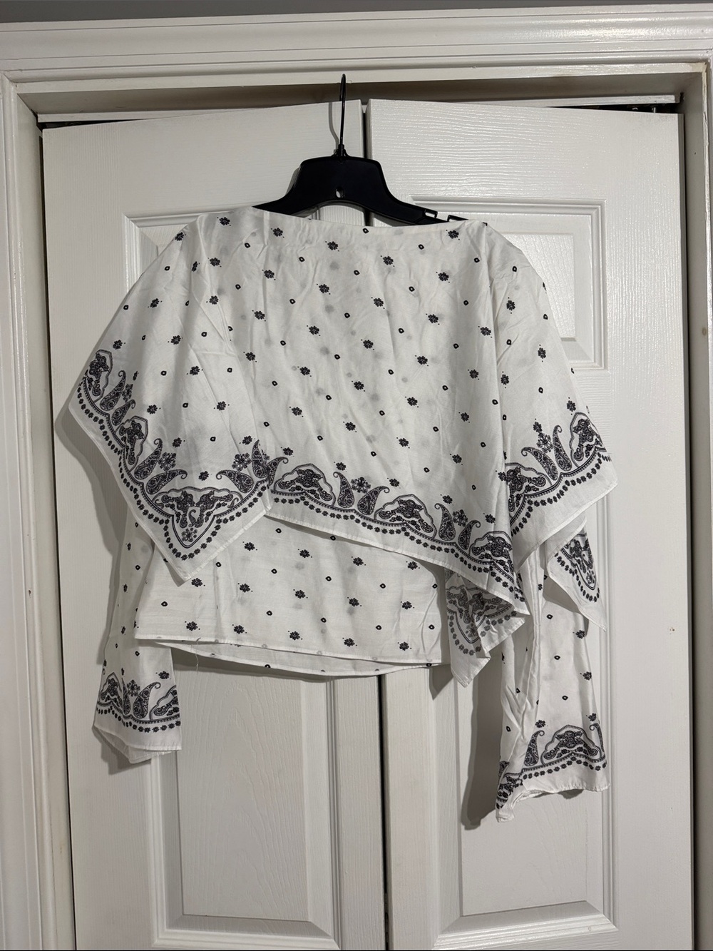 H&M White Cropped Tunic with Black Paisley Border